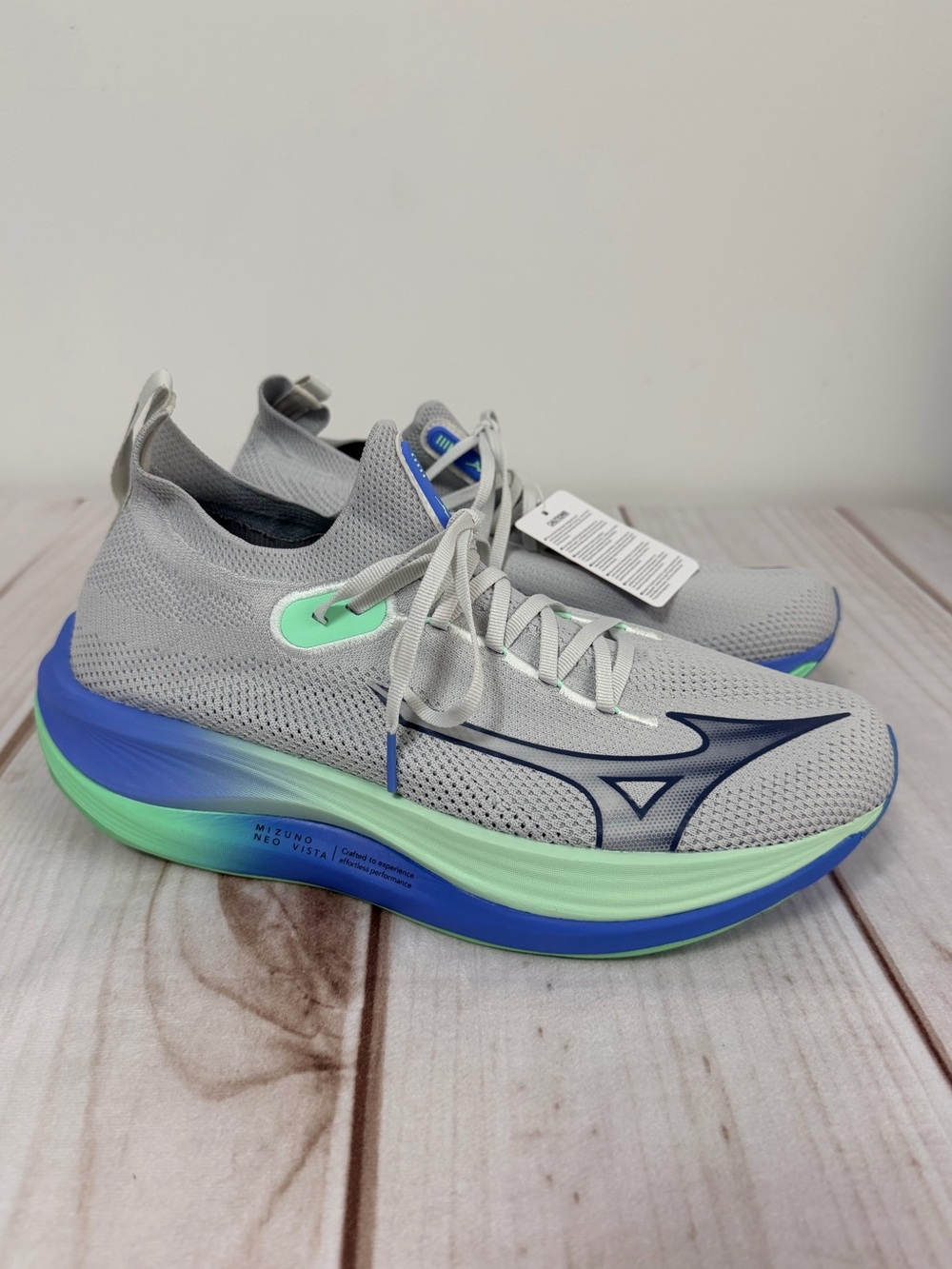 Mizuno Mens's Neo Vista Running Shoes NEW Size 10.5 Gray Lace Up Lightweight